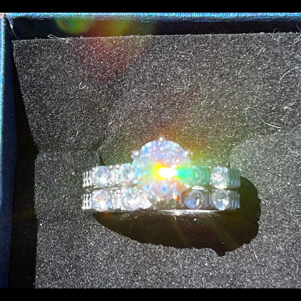 💎ONE LEFT sz 8💎Engagement Ring 3.35 TCW Middle Stone & Matching Wedding Band - Picture 7 of 10